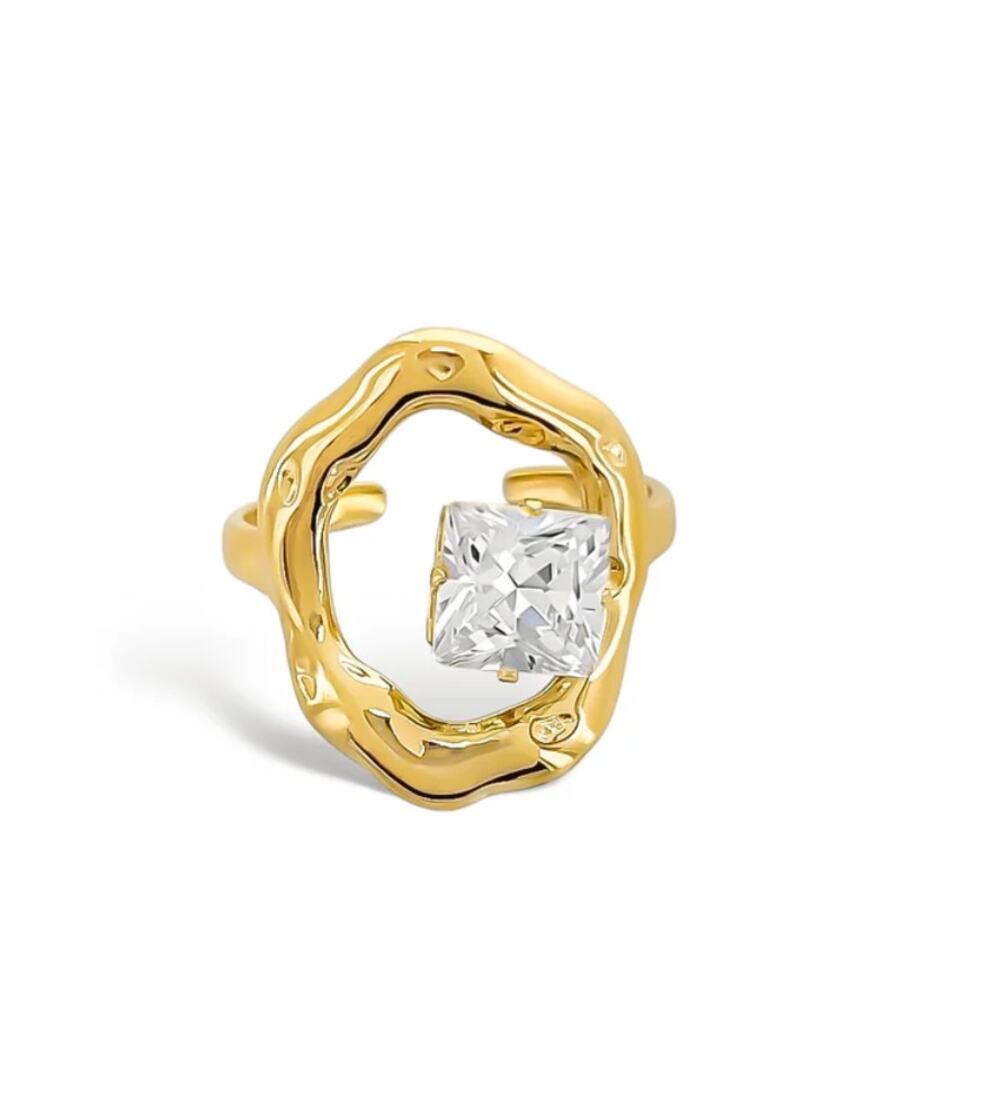 Luxe Orbit Ring adjustable